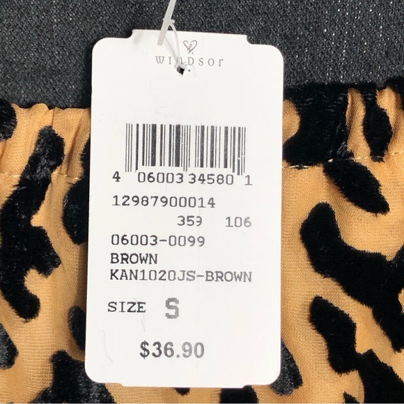 Windsor Animal Print Sexy Off the Shoulder Top New - Picture 6 of 8